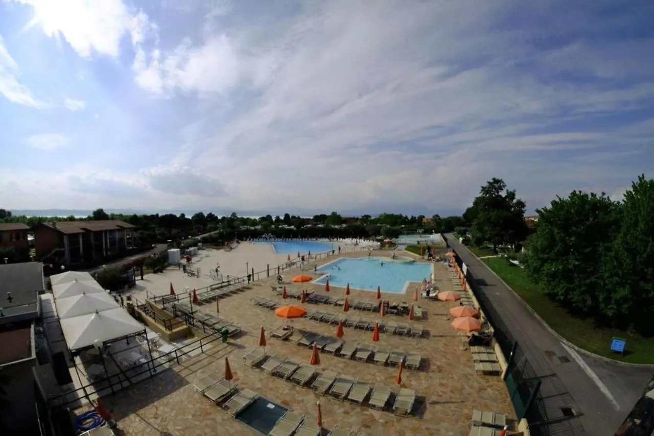 Villaggio Colombare Сирмионе Апарт-отель