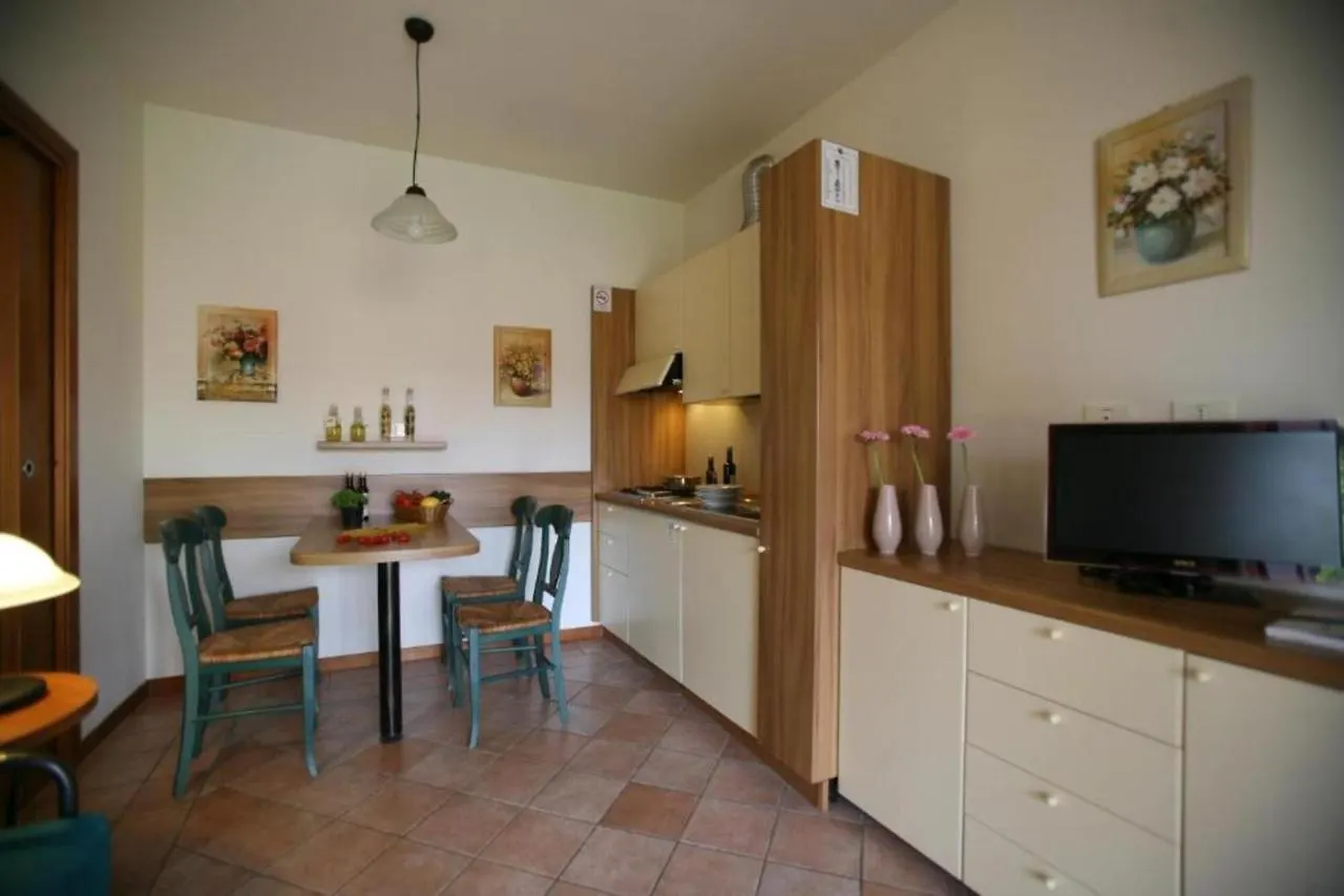 Villaggio Colombare Сирмионе Апарт-отель