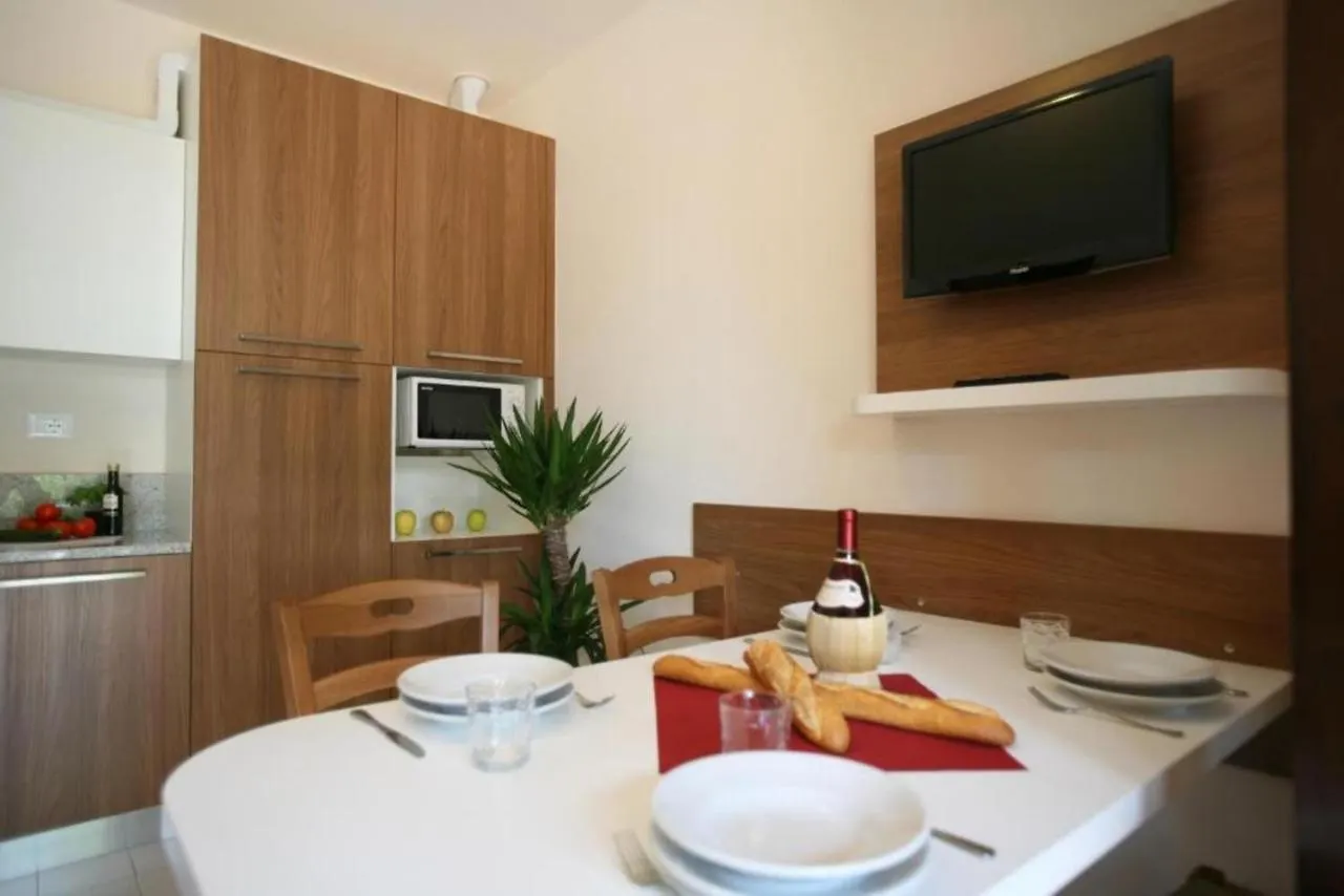 Villaggio Colombare Сирмионе 0*,  Италия